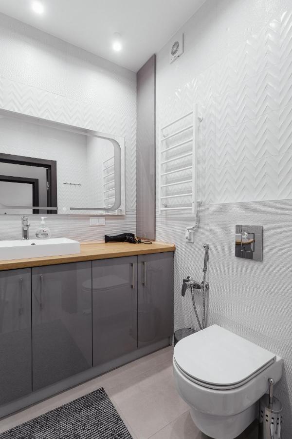 White Apartment In 12 Floor Odessza Kültér fotó
